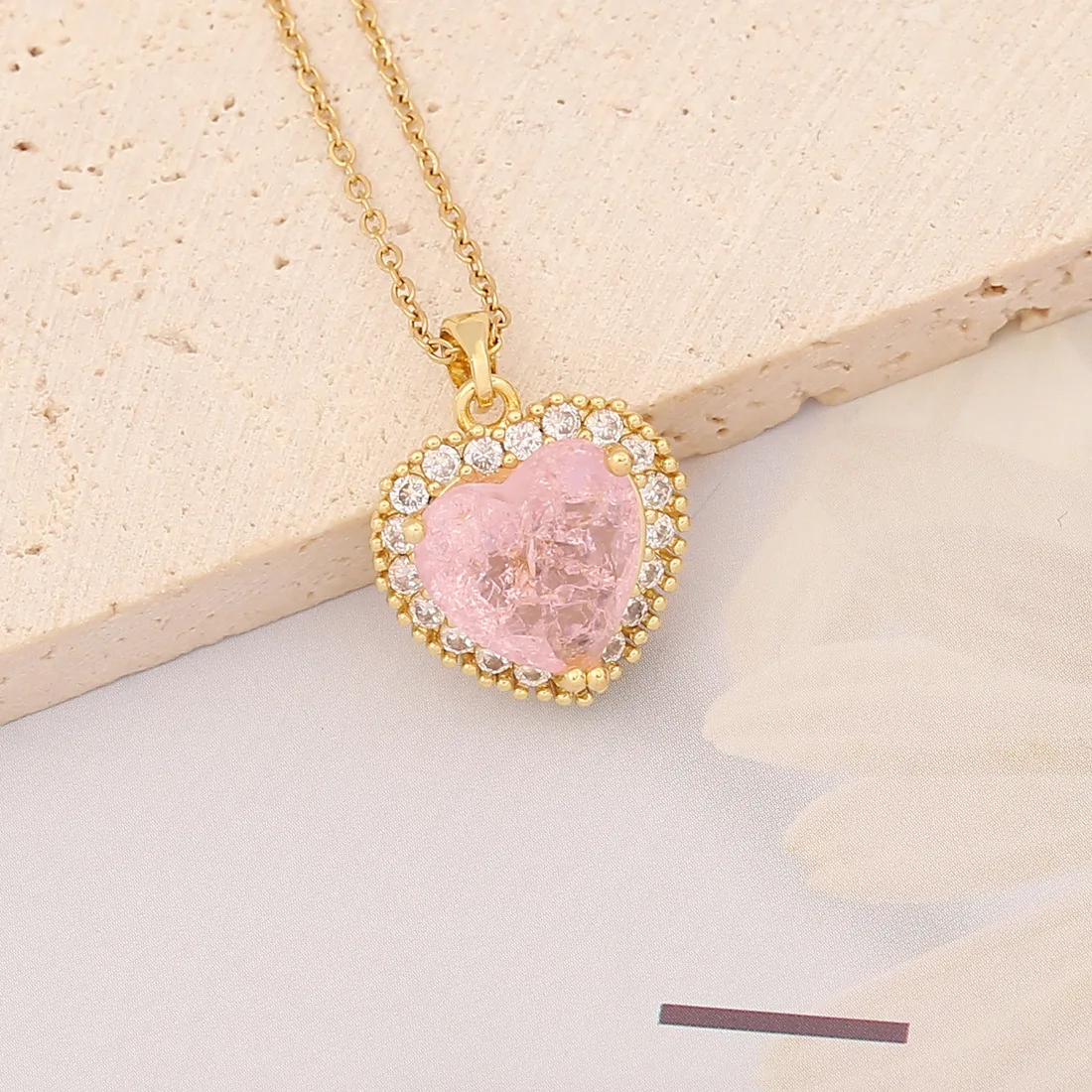 Hot sale gold plated  crystal flower pendant necklace stainless steel pink diamond pendant necklace for women