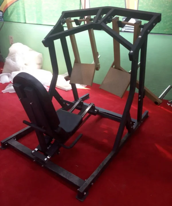 Оборудование для занятий фитнесом Hm Strength с максимальной нагрузкой 250 кг фитнес-клуба