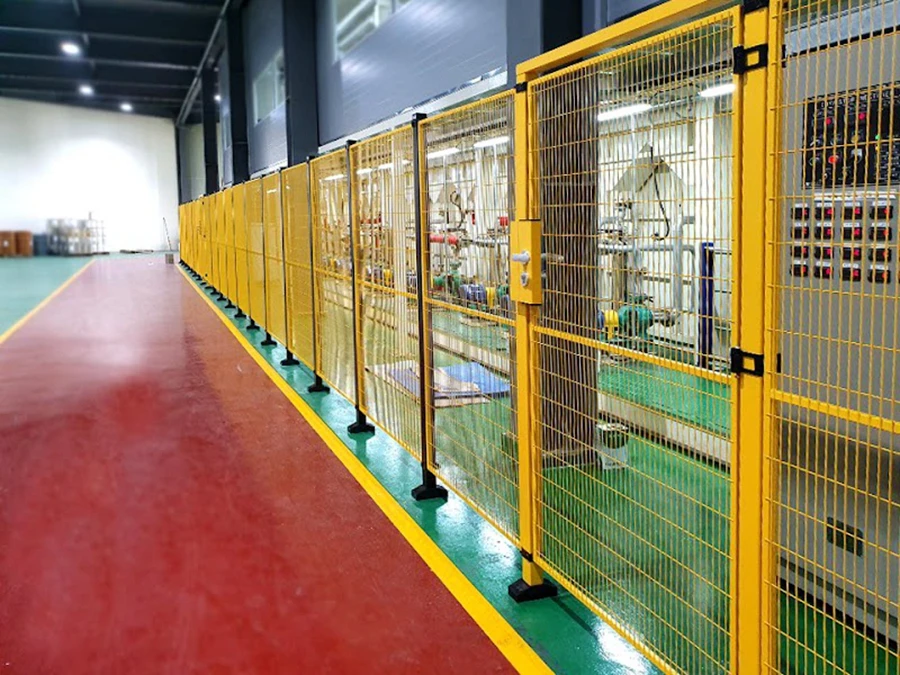 Safety guarding fence 500*2000/2200mm Iron wire mesh fence panel for warehouse use