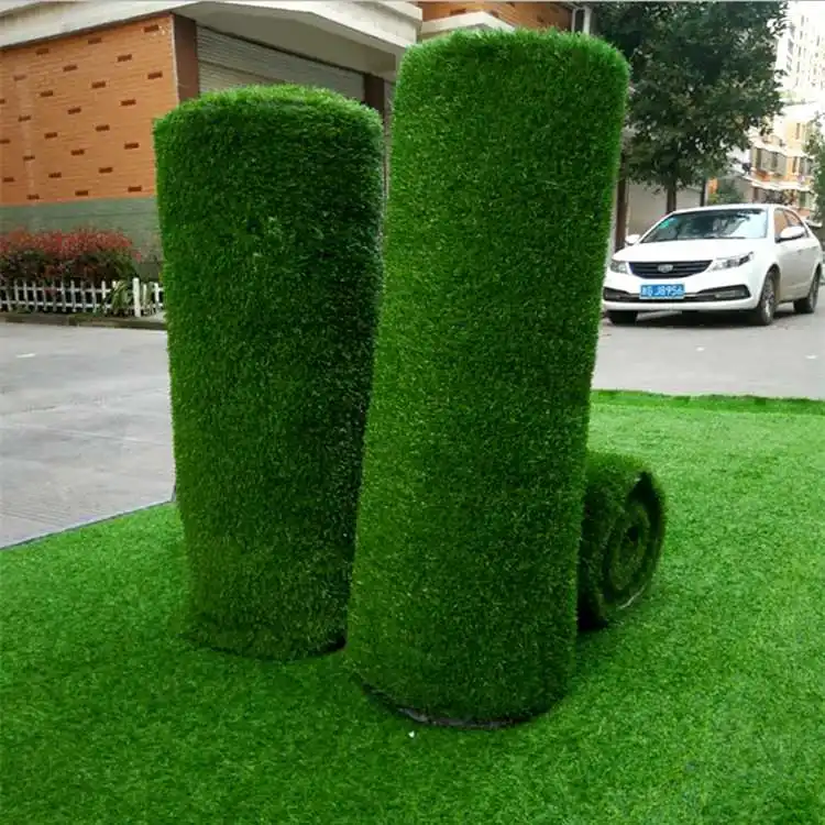 
Высококачественный искусственный травяной ковер, направленный на улучшение строительства теннисного корта и корта для бадминтона 