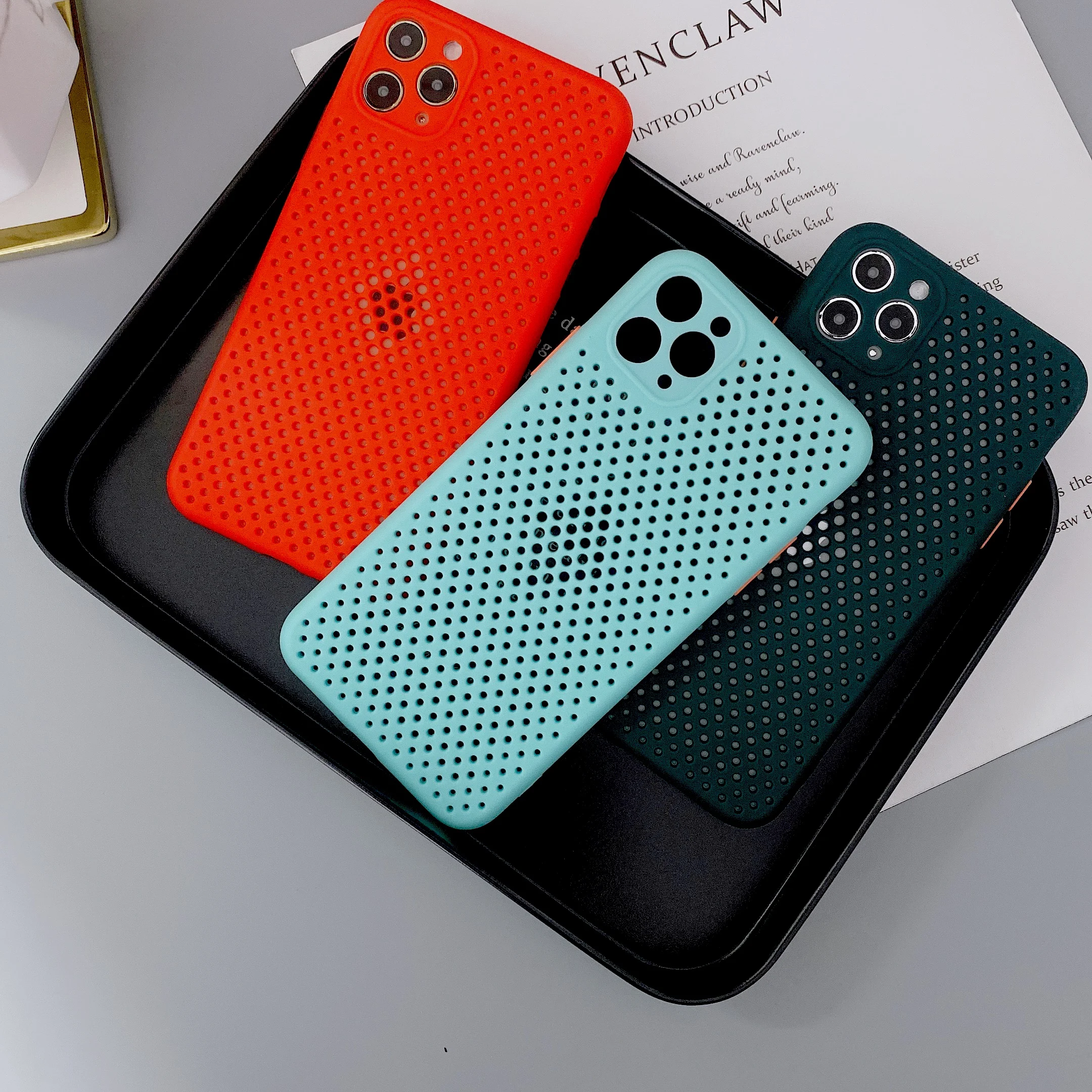 
Heat Dissipation Breathable Cooling Phone Case for iPhone 11 11Pro Max XR XS Max X 8 7 Plus 11Pro 