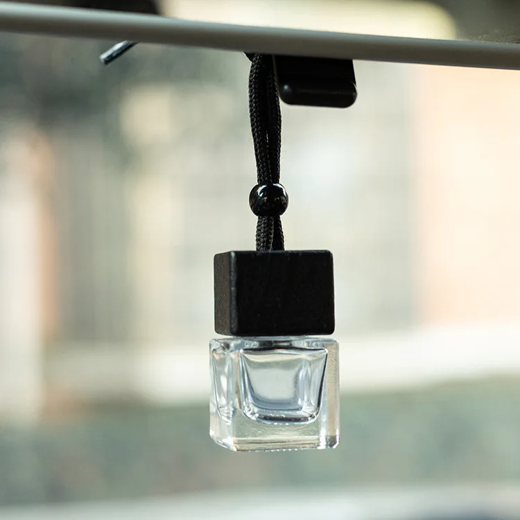 8ml Black Glass Perfume Pendant Empty Glass Bottle Of Essential Oil Hanging Car Fragrance Bottle Container With Black Lid