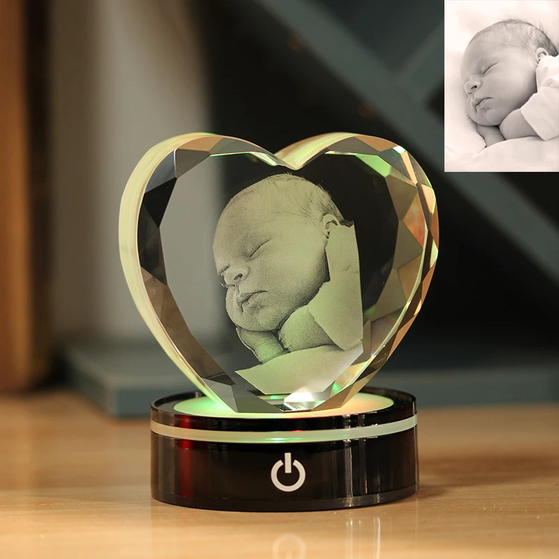 Quick customization The 3D customized gift with photo engraving of K9 crystal is suitable for giving to family members