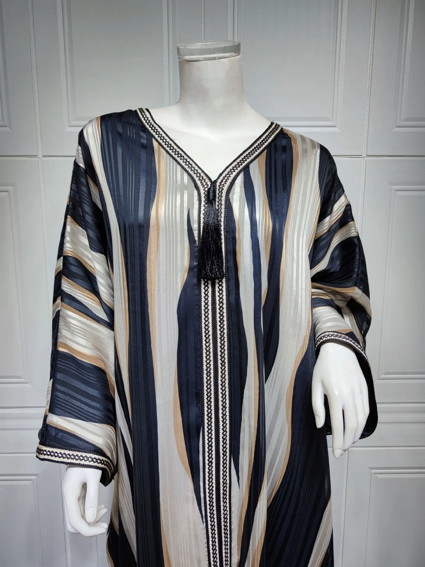 Spring Autumn Striped Bat Sleeve Muslim Woman Fashion Arab Robe Fringed Dress One Size Abaya