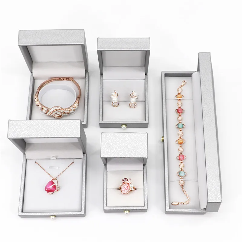 2021 Custom Design Leather Jewelry gift Box packaging set Pu Packing Box Ring Pendant Necklace Bracelet earrings Box