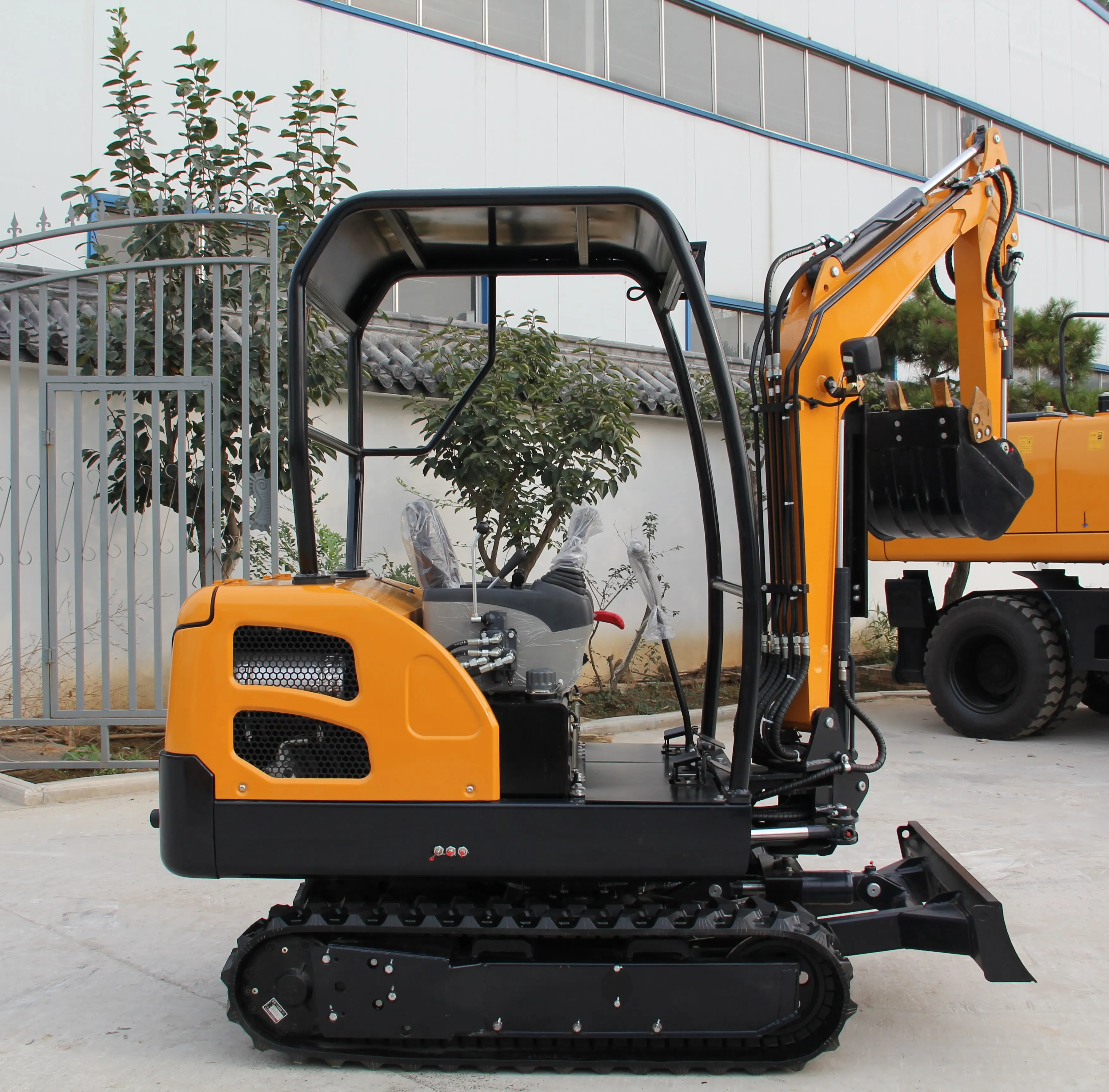 
2 ton hydraulic crawler chinese manufacturer small excavator mini for sale cheap price 