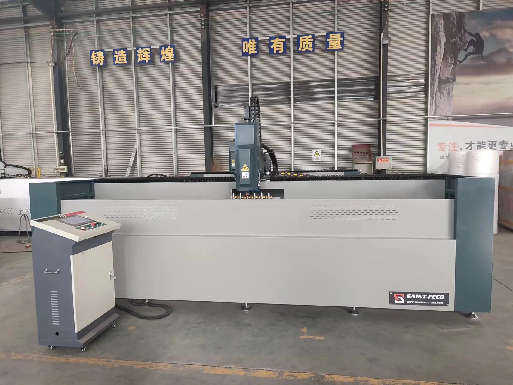 9 кВт Главный шпиндель высокоскоростное алюминиевое окно cnc фрезерный сверлильный станок с инструментами функция автоматической замены
