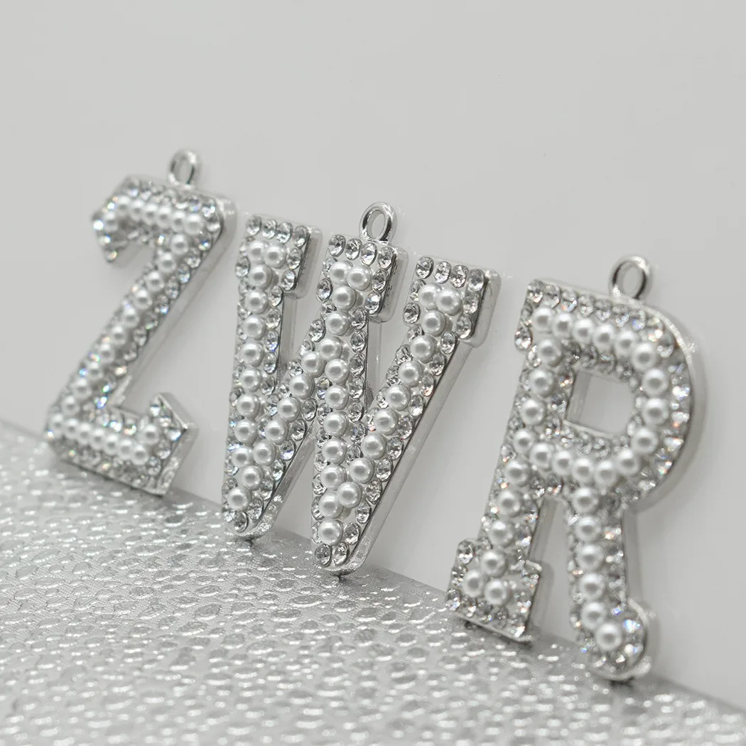 26 Letters Shiny Rhinestone Car Key Ring Bag Accessory Pearl Letter Keychain Initial Key Chain for Girl Women