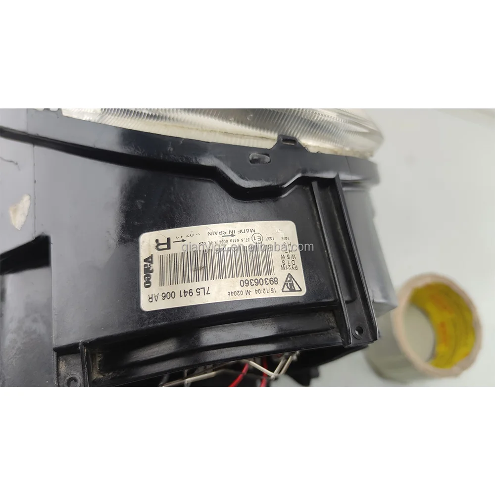 World famous car Porsche Cayenne headlight assembly is compatible with xenon matrix fisheye lens06 Original and real second-hand