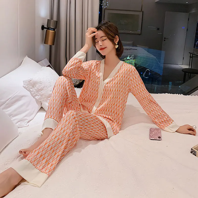 sutra tipis 2 buah bernapas lengan panjang raso lembut kotak-kotak surat pakaian santai  set piyama