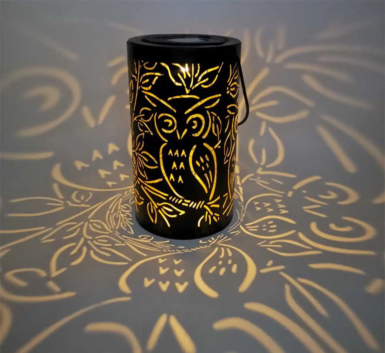 Solar Waterproof Owl Motif Hollowed-out Projection light LED Warm White Garden Light