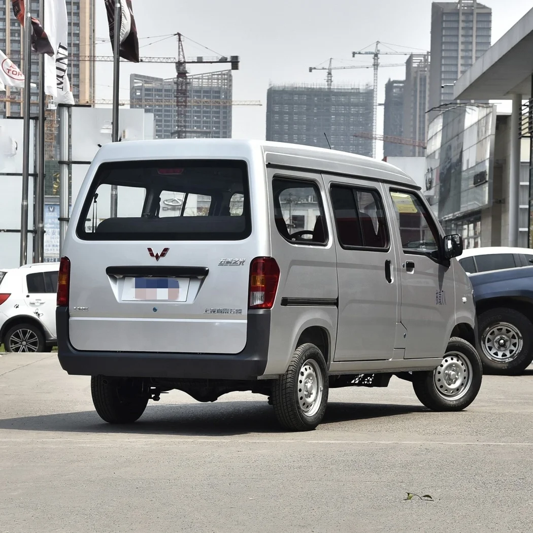 Wuling used  Van Low prices 997kg Light vans 100km/h High quality mini truck wuling for sale