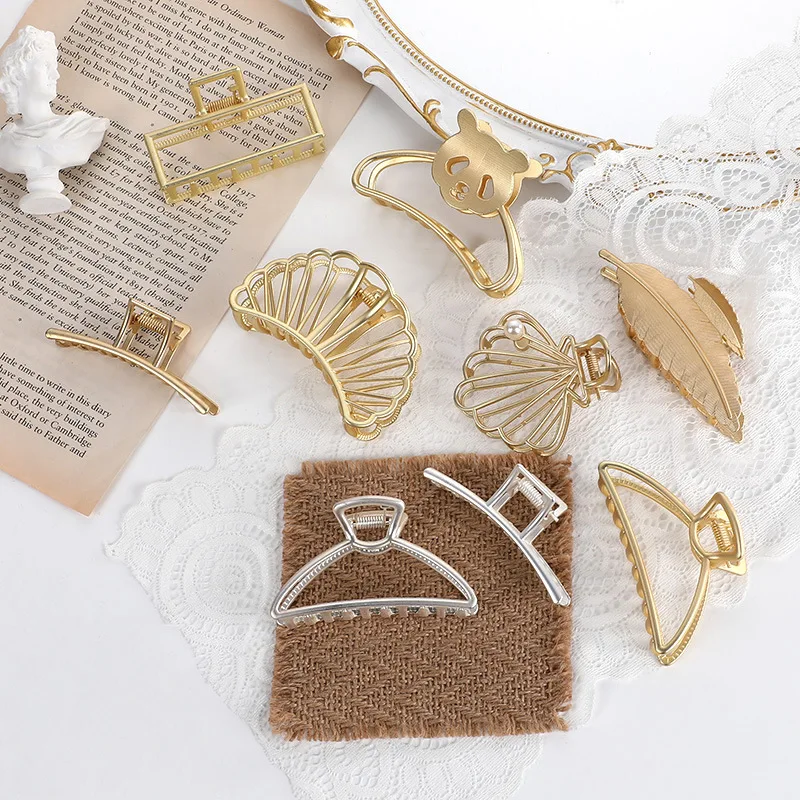 Simple Style Metal Grip Hairpin Large Size Bath Hair Grab European And American Retro Hair Accessories wholesale