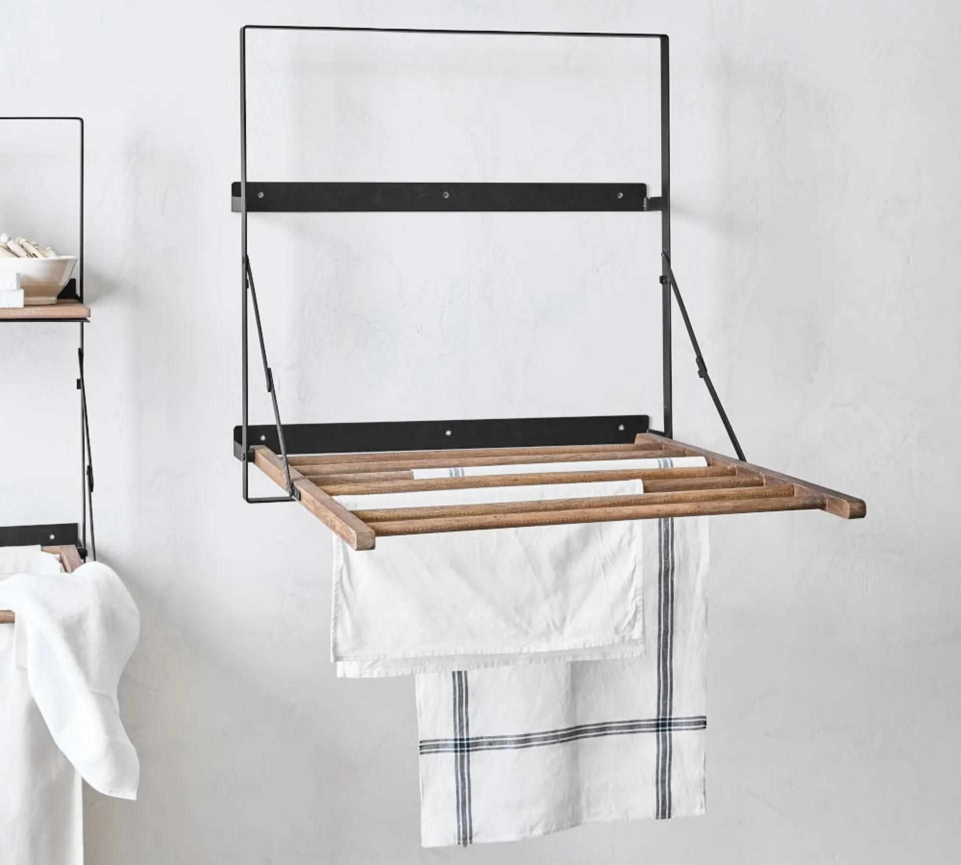 Wholesale Wall Mounted Folding Clothes Rack Retractable Space Saving  Drying Wall Mounted Laundry Drying Racks