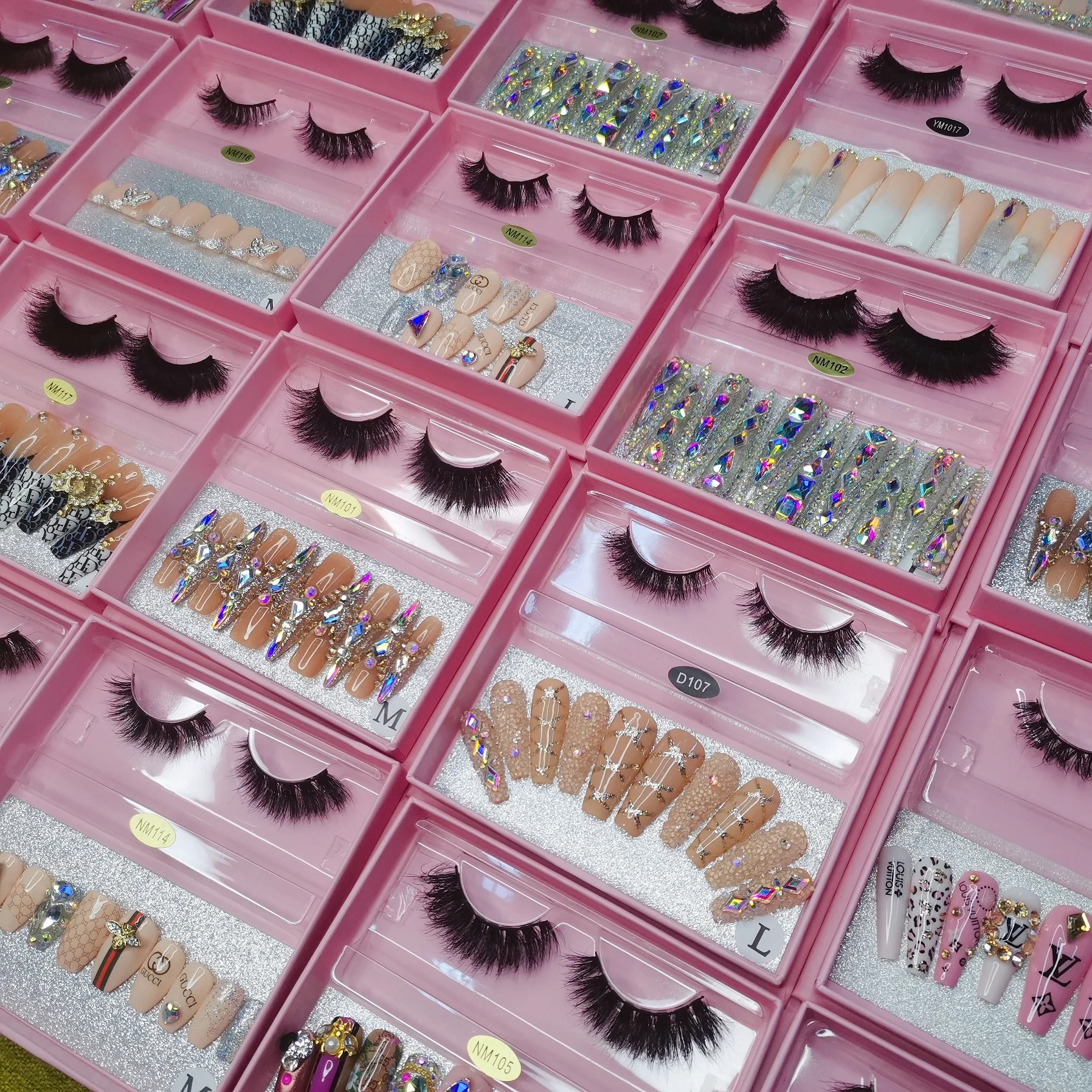 Free shipping handmade custom nails and lashes set different nails and eyelashes to choose and mix makeup kit packaging