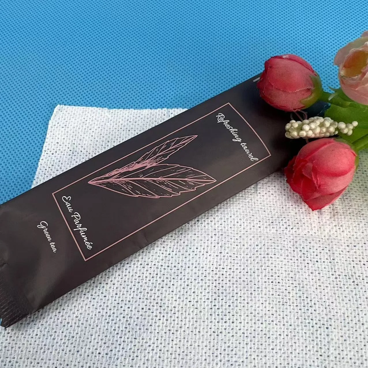 customized pattern individual packing non-woven refreshing wet wipe