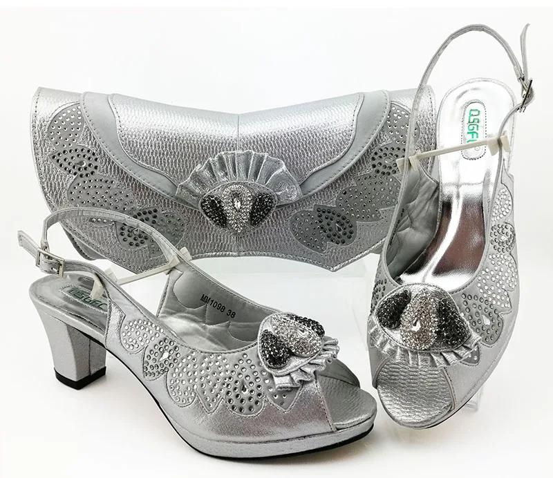 In stock type silver high heels sandals and purses bag set african wedding shoes and bag