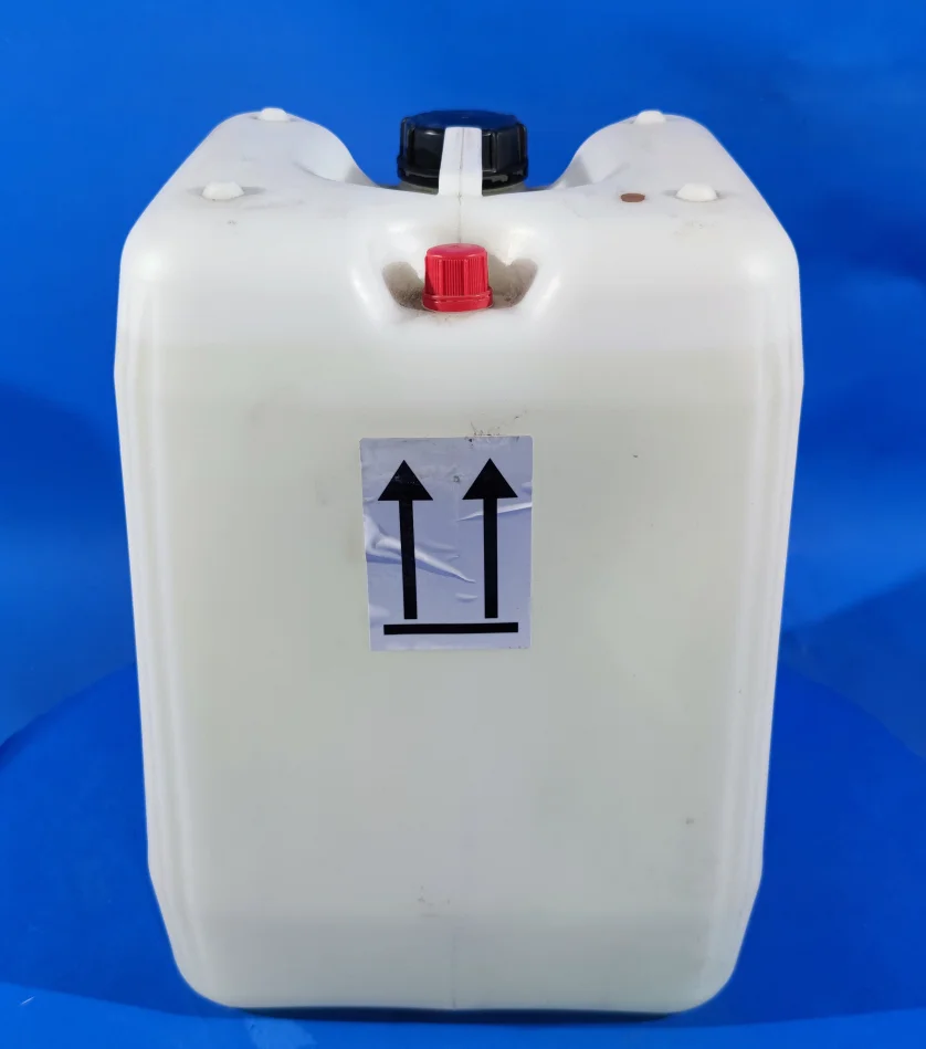 Yellowish  clarified 2. 5-dimethyl-2. 5-bis (peroxy-tert-butyl) hexane polymerization initiator