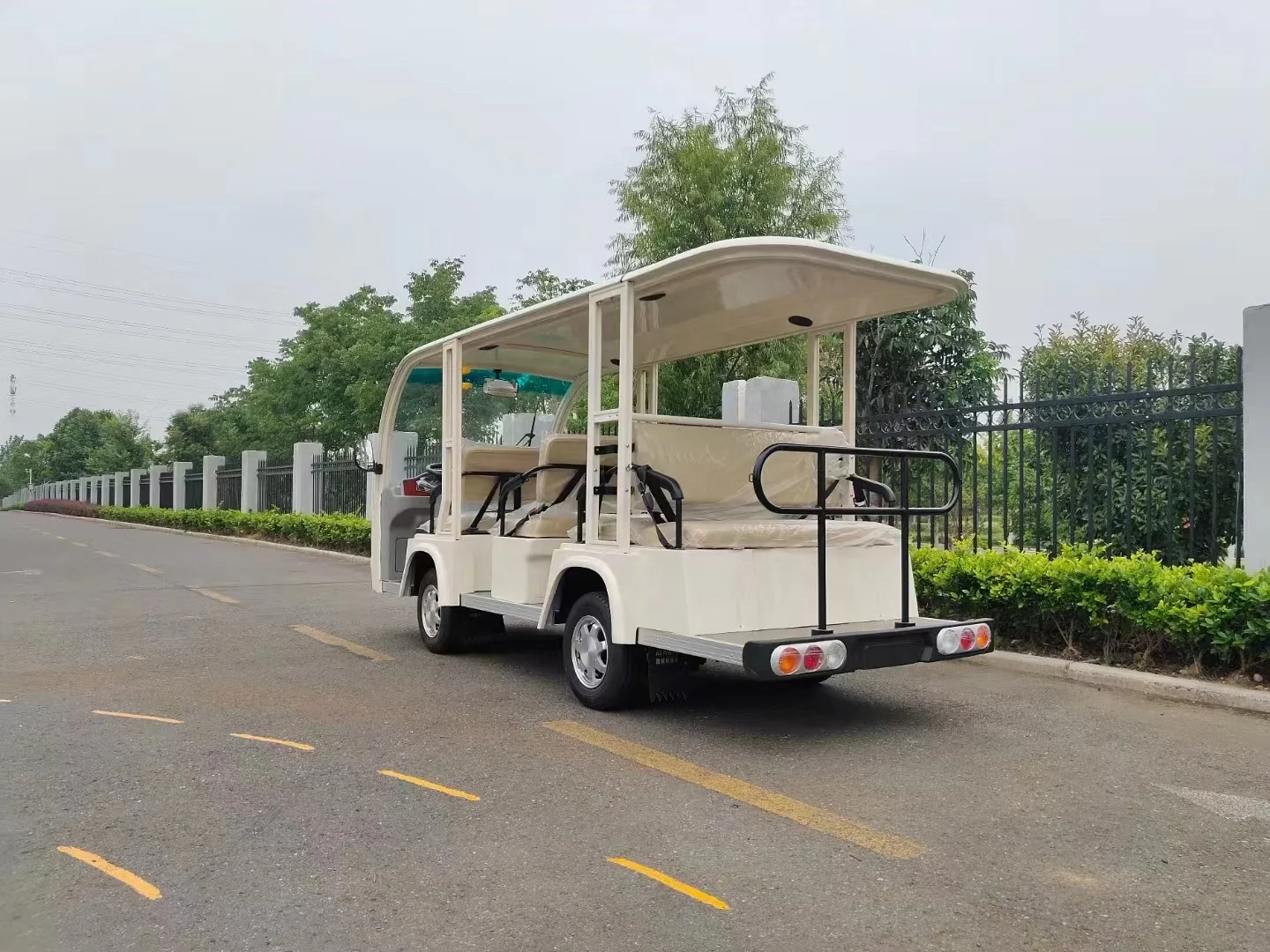 customization  seats electric sightseeing bus high quality with top level ev  kits