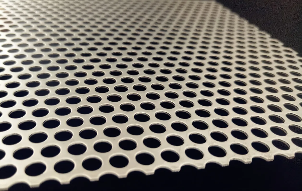 Direct wholesale good quality decorative sheets aluminum sheet metal punched perforated metal/304