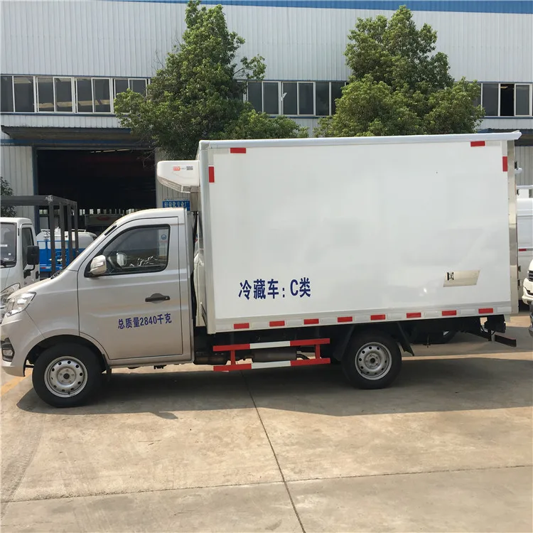 Factory Direct 3ton 4ton 5ton Refrigeration Trucks New Diesel Van Truck with 4x2 & 6x4 Drive Wheels Light Cargo Transportation