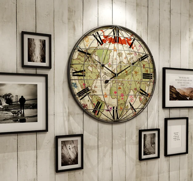 Retro style home bar decorative rustic round shape world map wall clock