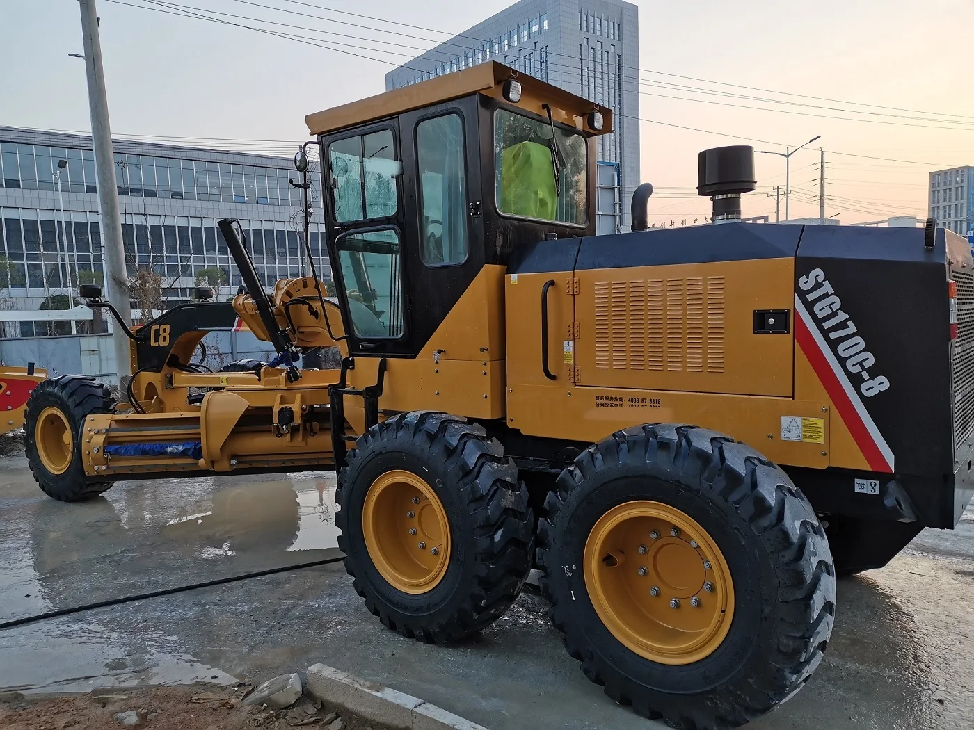 Brand new all wheel drive motor grader with front blade STG170C-8S motor grader made in china