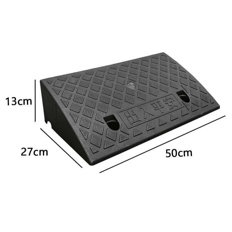 High Loading Capacity Road Car Park Kerb Rubber Threshold Kerb Ramp