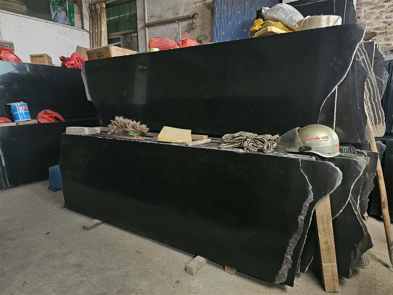 BOTON STONE Hot Sale Granite Floor Tiles Black Kitchen Countertop Polished Granite Slab