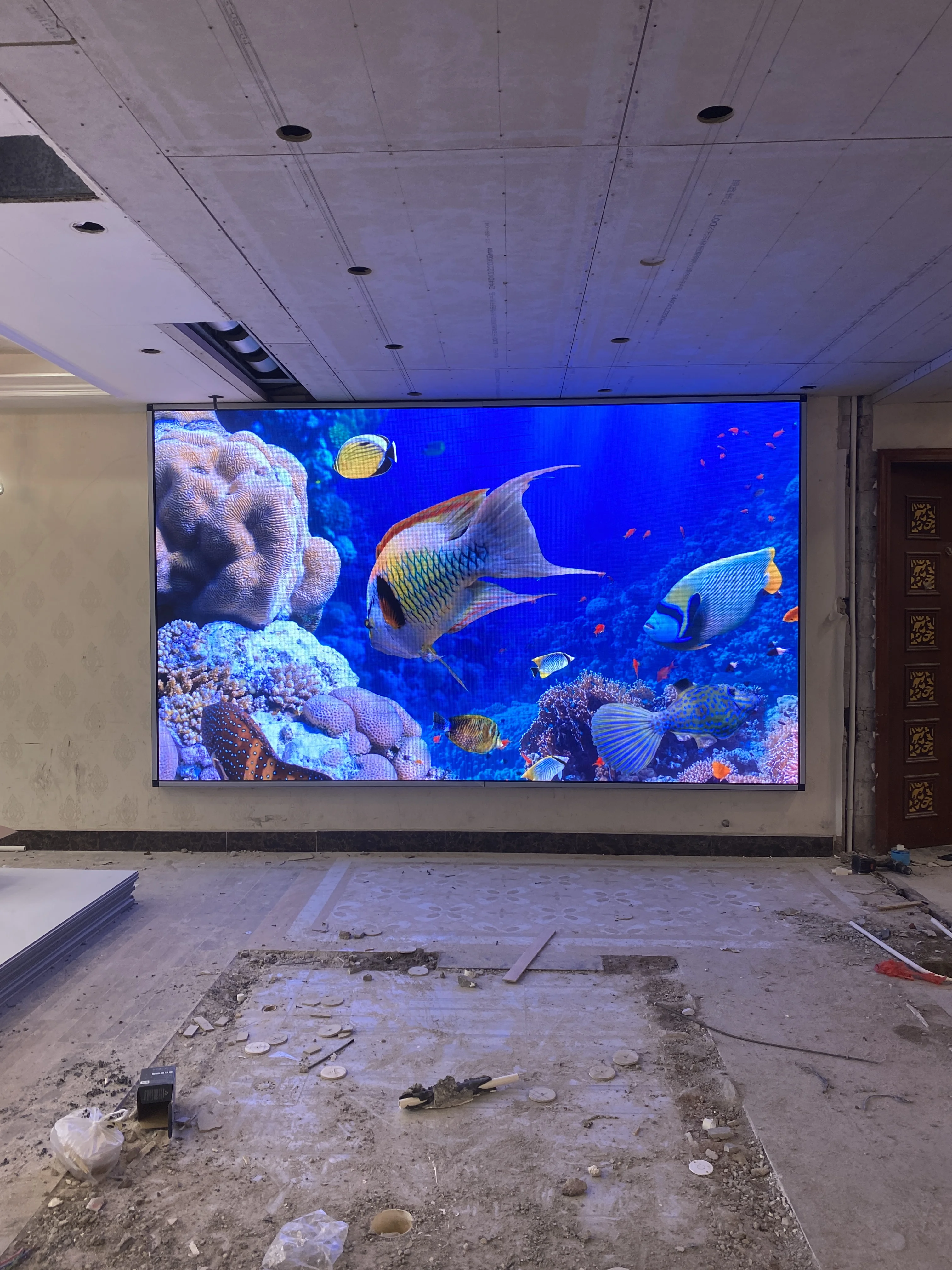 P1.5 P1.8 P2 P2.5 HD Indoor LED Display Advertising Screen Fine Pitch LED Video Wall Display