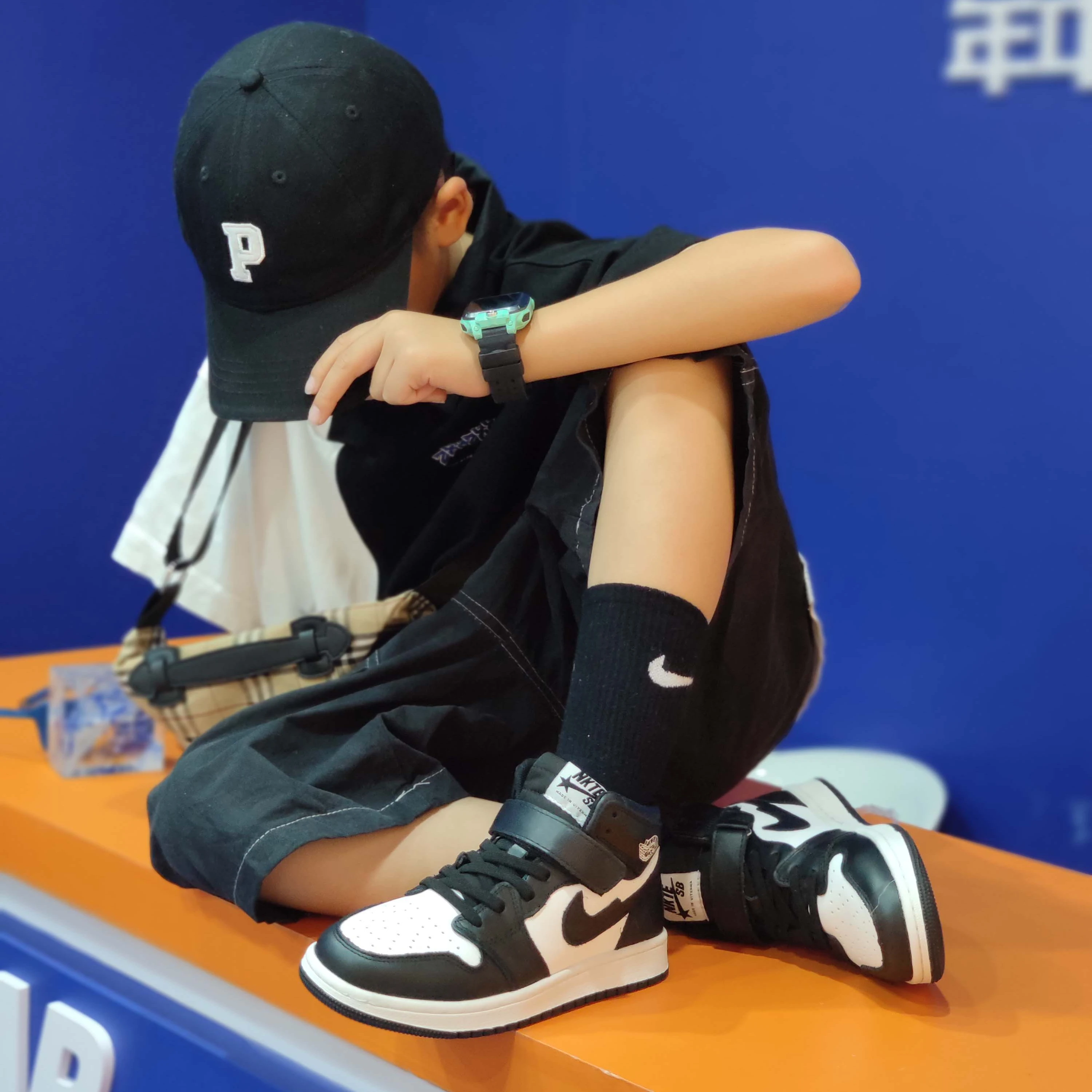 2021 модная дышащая легкая спортивная обувь для мальчиков и девочек