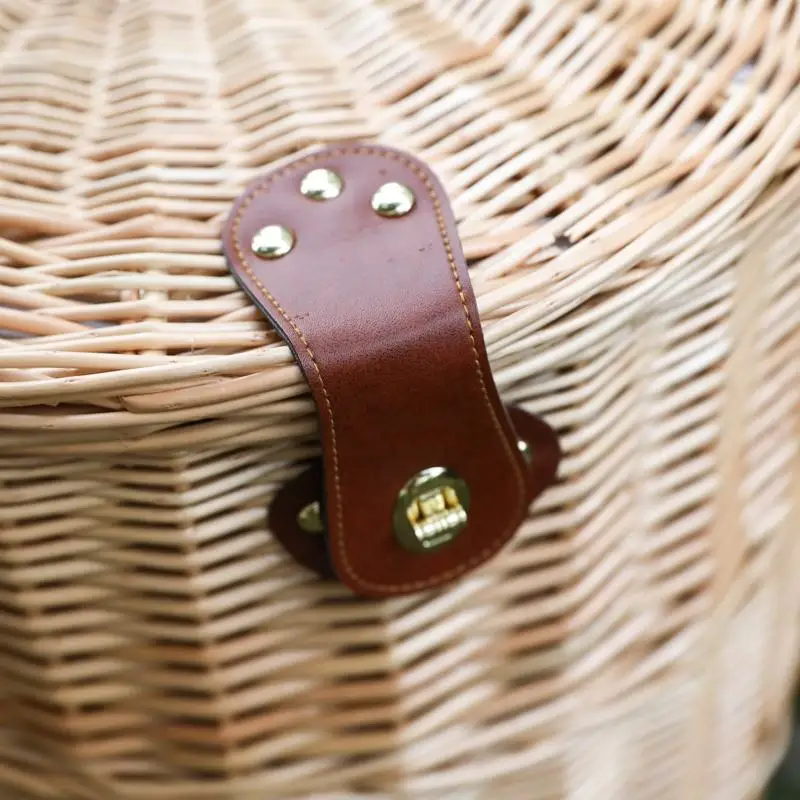 JY Wholesale  Decorative Woven Picnic Basket Wicker Wicker Picnic Basket Set Round Insulated Wicker Picnic Basket with Wheels