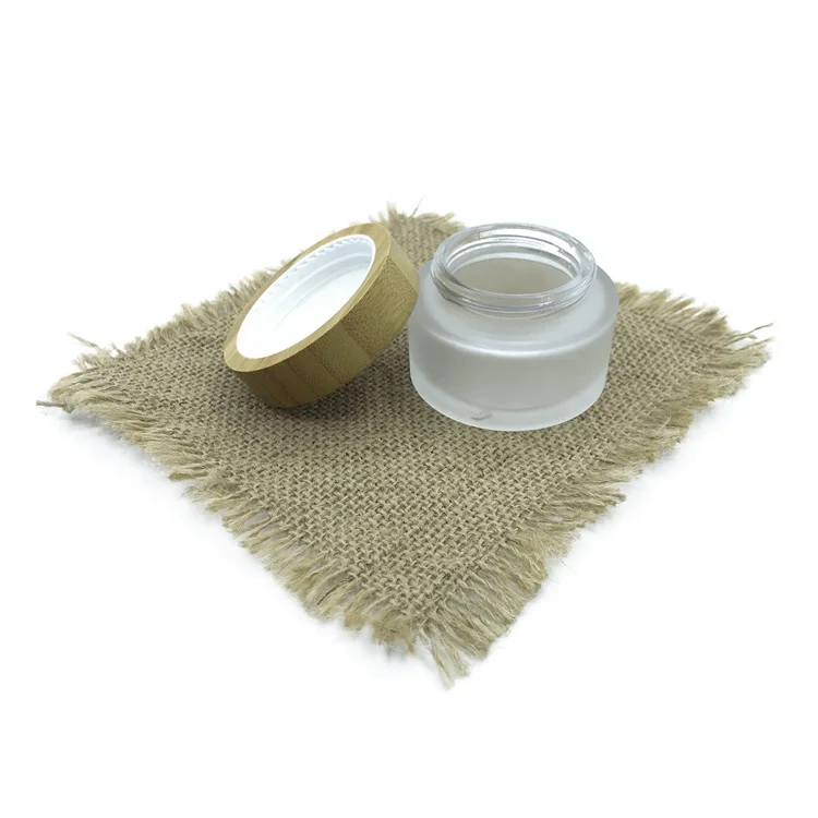 5 г 15 г 30 г 50 г 100 г Матовая косметическая стеклянная банка с бамбуковой винтовой крышкой