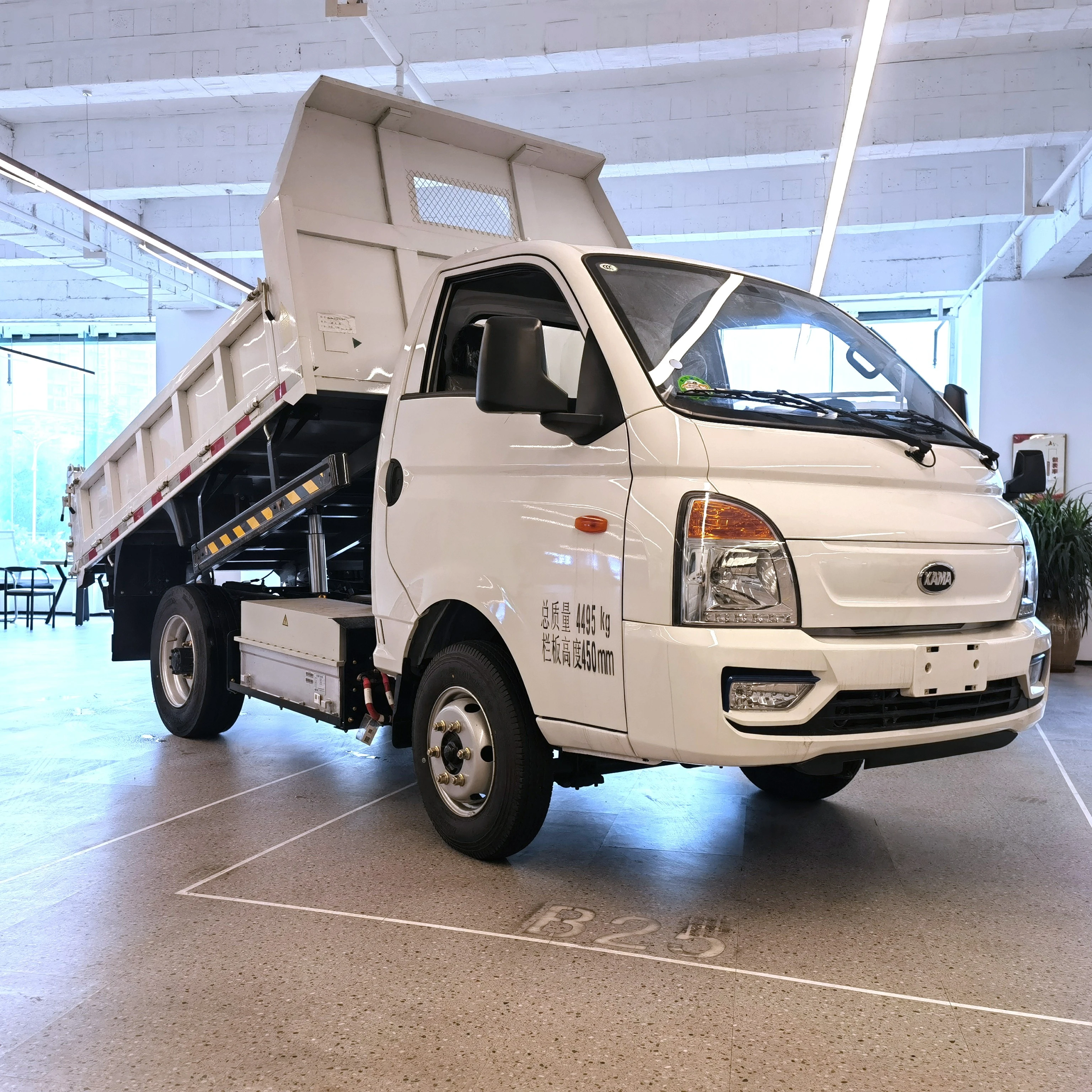 High Quality  Wholesale KAMA 4x2 Dump Truck Sinotruk 1.5 Ton-3.5 Ton Brand New Electric Tipper