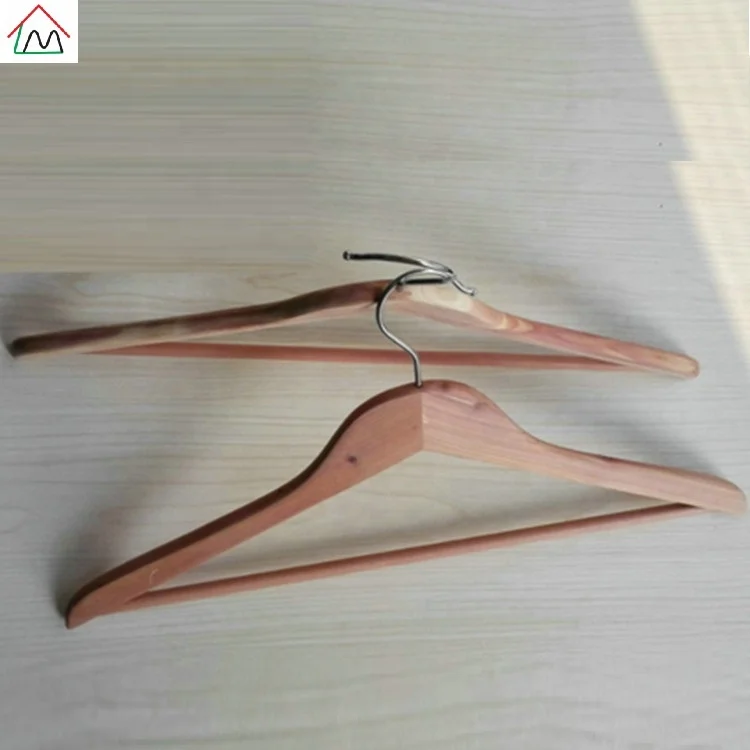 LMC6612 Wholesale Natural Cedar Wooden Clothes Hanger