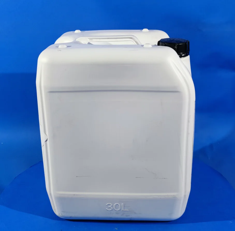 Yellowish  clarified 2. 5-dimethyl-2. 5-bis (peroxy-tert-butyl) hexane polymerization initiator