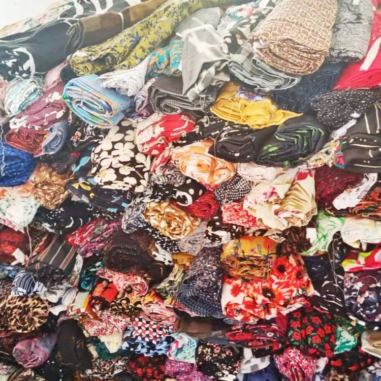 Stock Lot Printed Rayon Viscose Challis Fabric 100% Rayon for Garment Sari Lining 100% Rayon Style Korea/Indonesia