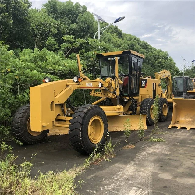Б/у автогрейдер Caterpillar 140K