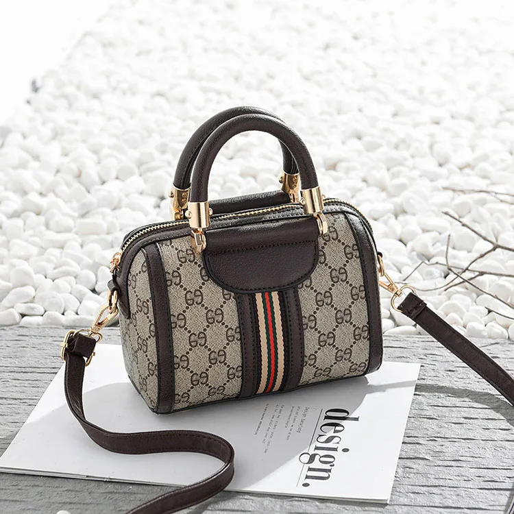 
2020 fashion wholesale trend PU leather woman handbag pillow bag 