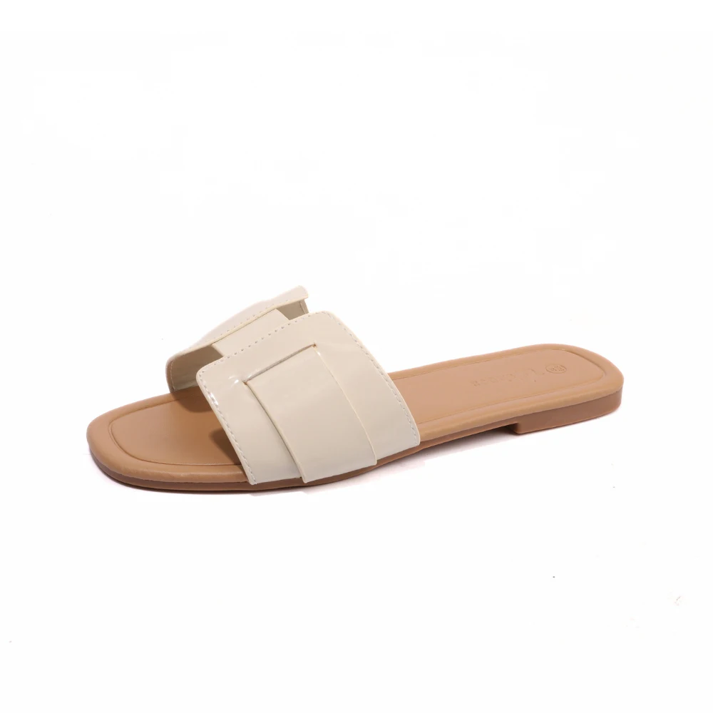 Customizable 2025 Fashion Waterproof Home Slippers Summer Square Toe Flat Sandals English Style Open Toe Beach Shoes