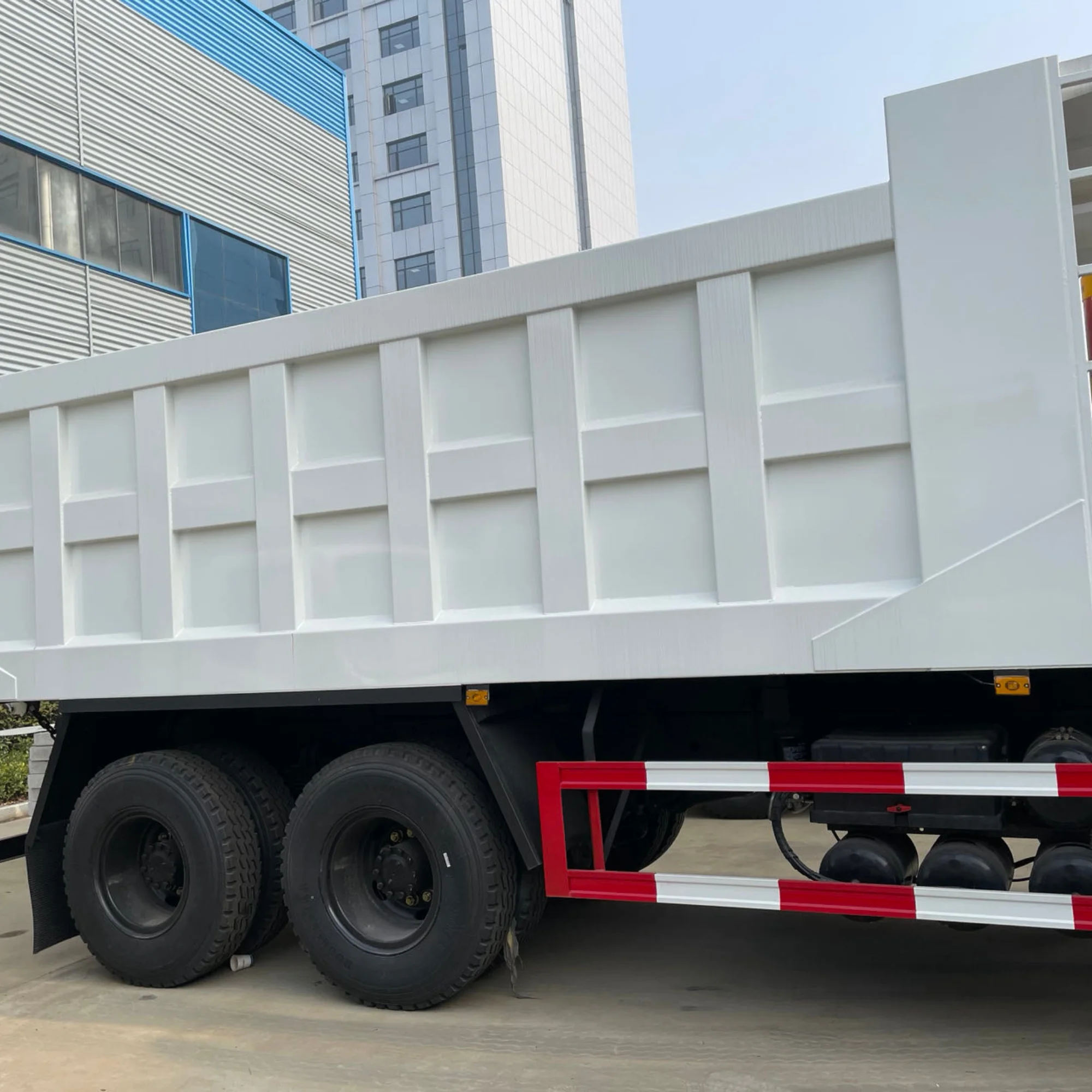Factory Direct Hot Sale! chengli 350HP 6X4 6.2M Tipper Truck - Ultimate Performance for Container Hauling
