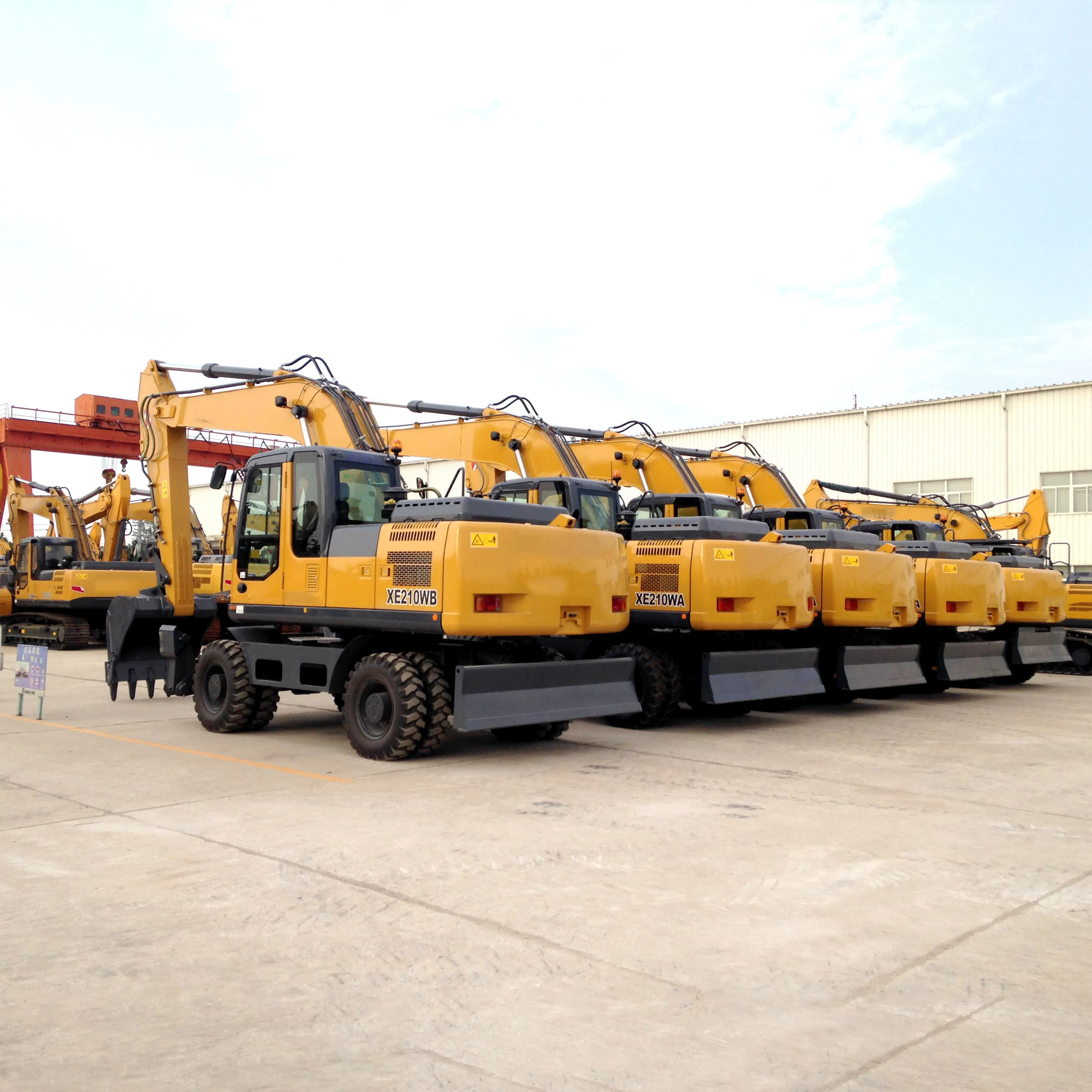 Original Few Working Hours Wheel Excavator XE210 for Sale