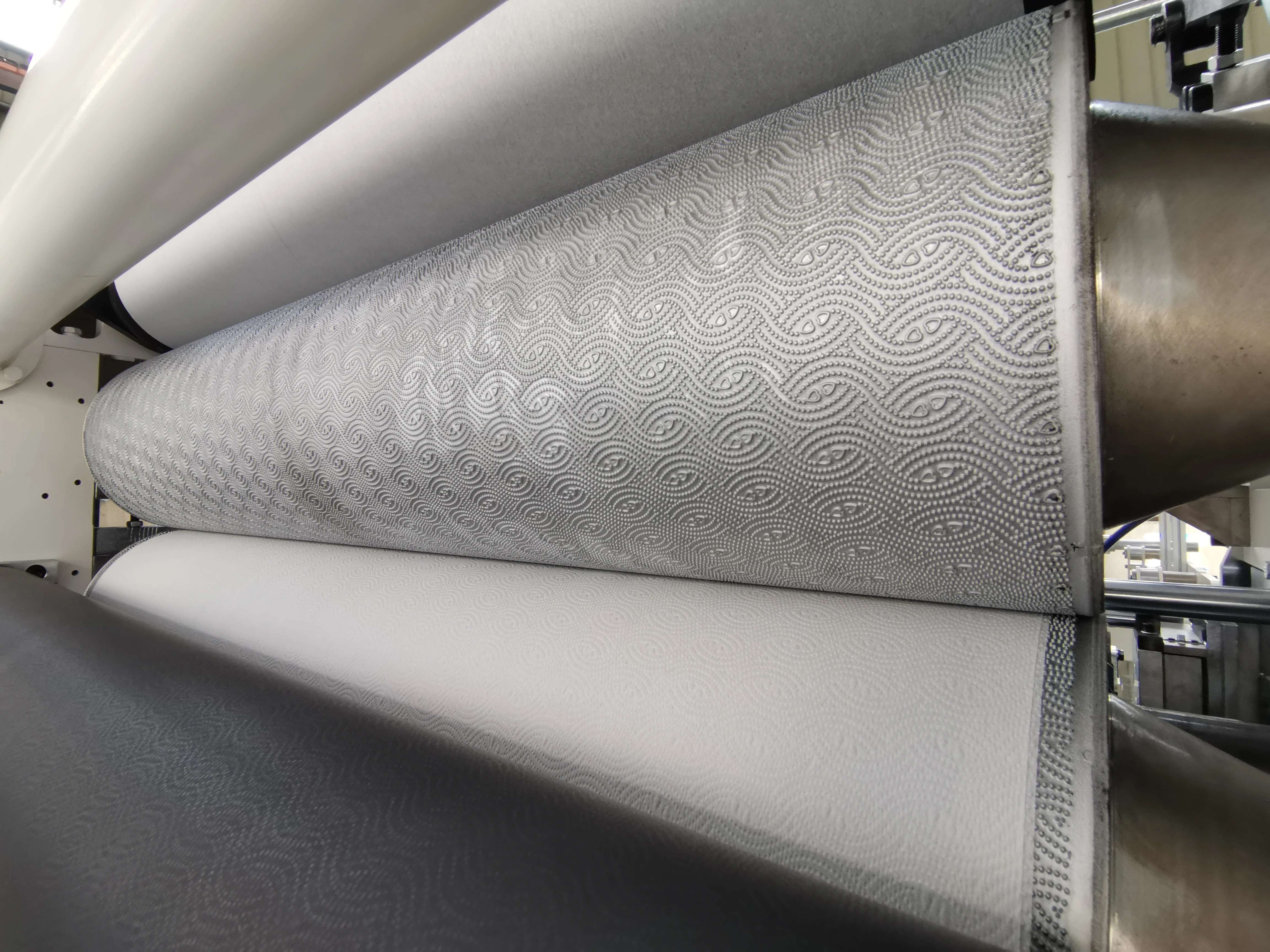
High speed automatic glue lamination N fold hand towel paper production line 