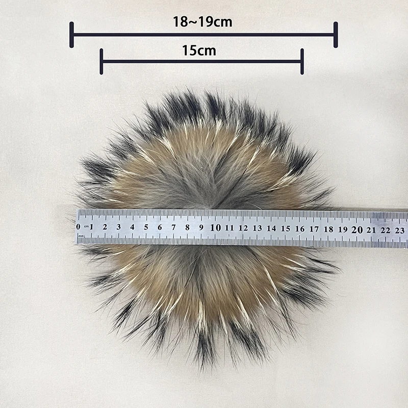 Wholesale High Quality 13-15cm genuine Raccoon Fur Pom Poms For Hats Accessories