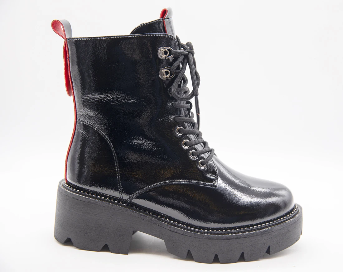 
YZY wholesale fashion flat boots casual fashion women cool martin boots 