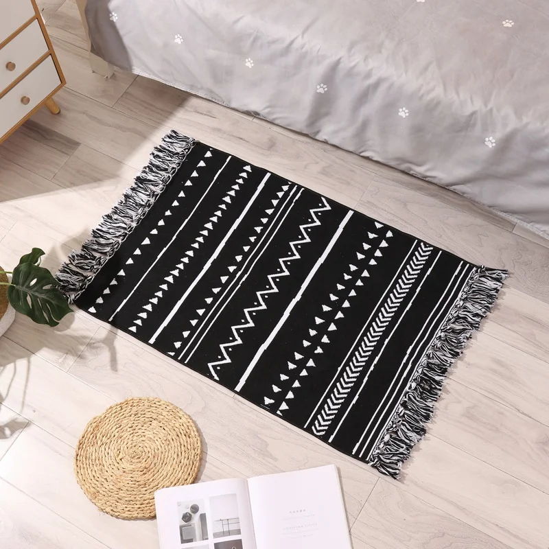 Manufacturer Boho Ethnic Bathroom Door Mats Carpet Runner Washable Woven Tufted Cotton Tassel Rugs For Living Room