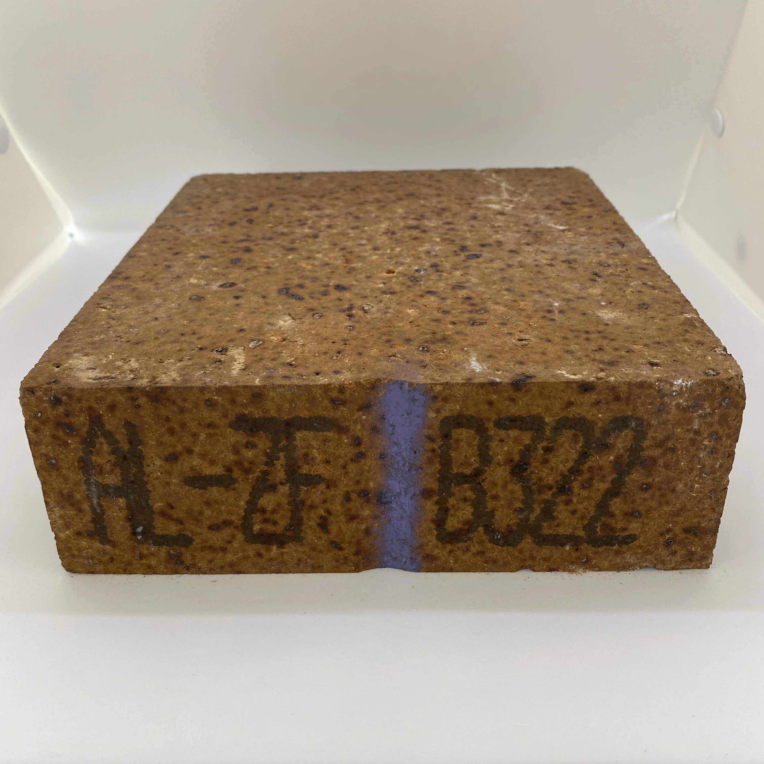 Factory Direct Sales High Strength Magnesia Iron Spinel Refractory Brick