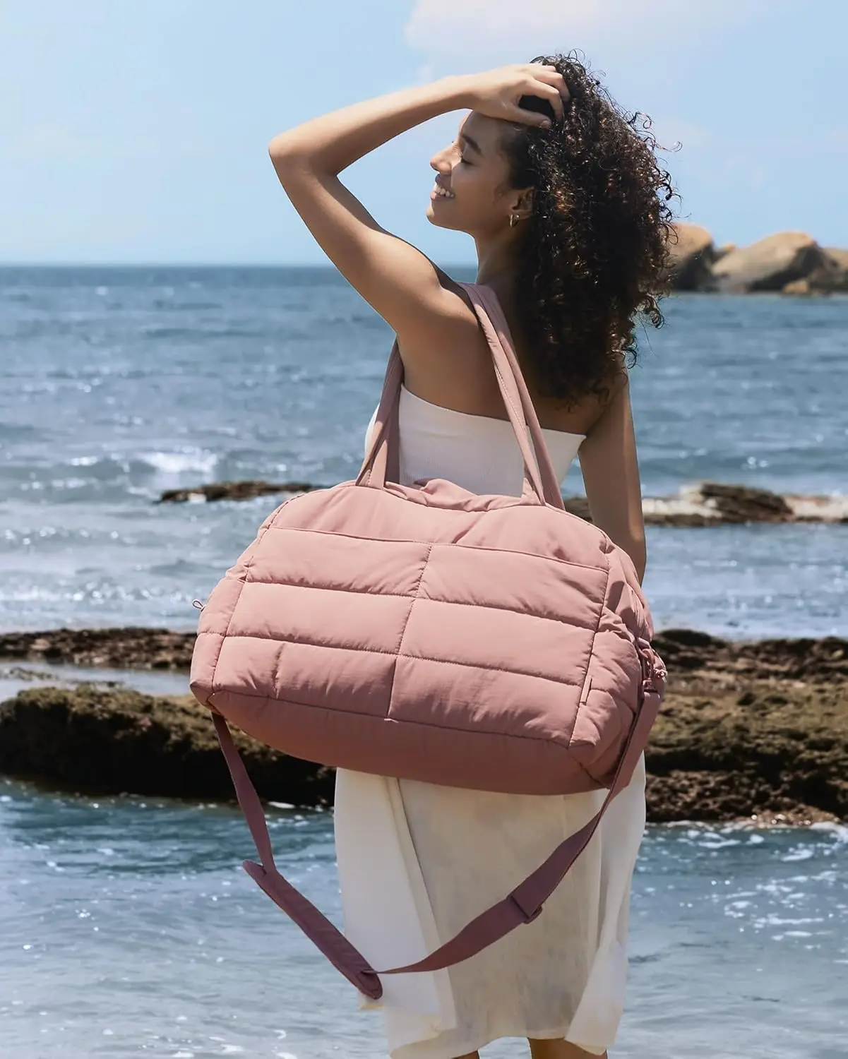 Подгонянная Водонепроницаемая дорожная сумка спортивная 31L Puffer Tote для женщин