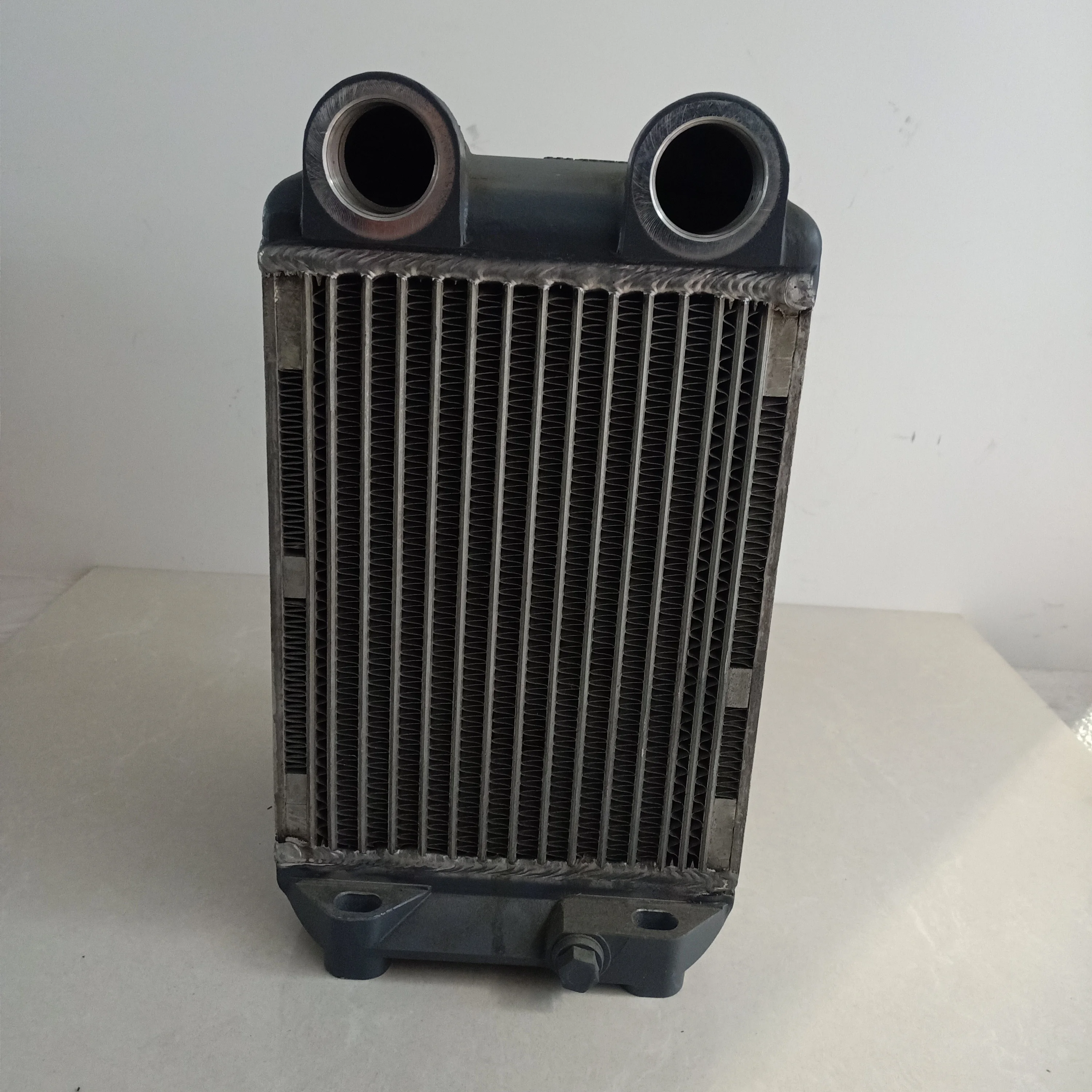 Deutz D914L04 diesel engine spare parts Original hydraulic oil cooler 0223 7499