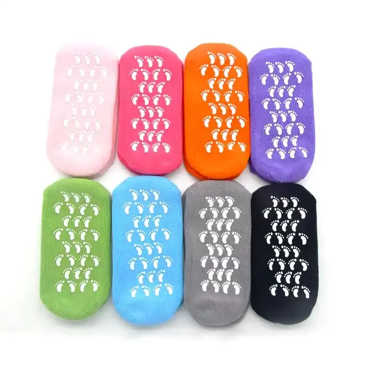 Factory Cotton and Silicon Gel Toddler Children Teenagers Moisturizing Unisex Ultra-soft OEM Silicone Trampoline Socks